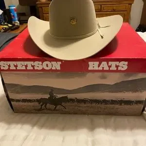 Pristine Stetson women’s Rancher. Never worn. Stetson | Accessories | Pristine Stetson Womens Rancher  main image 3